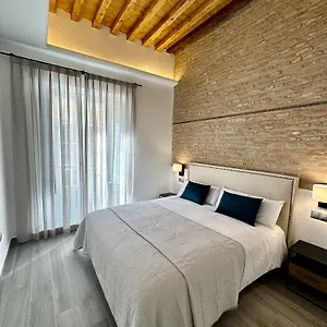 https://apartamento-29012.hotelsinnerja.org